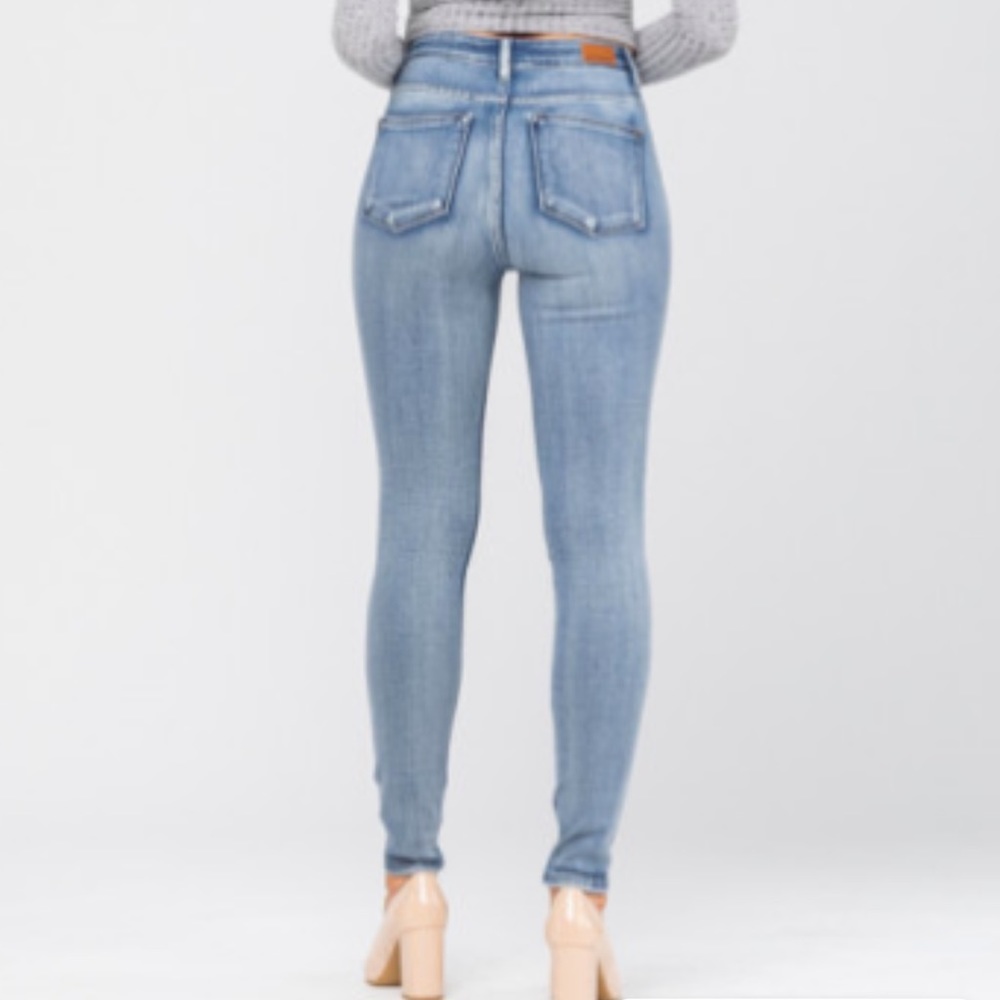 Judy Blue Jeans View 2